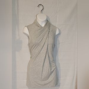 Elle tahari landon mock- Neck sleeveless runched knit top grey size small NWT